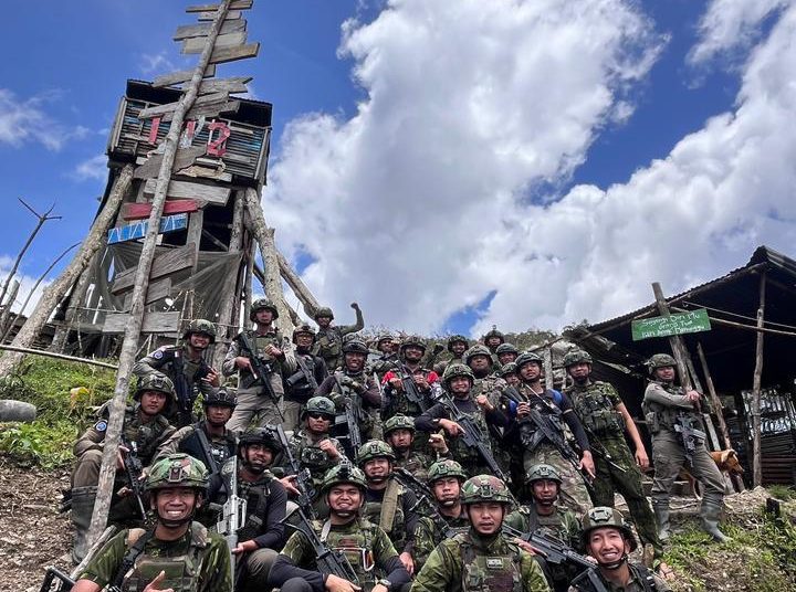 Distrik Sinak Aman, Satgas Damai Cartenz Lakukan Patroli Taktis