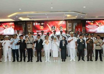 Diguyur Hujan, Upacara Hari Otonomi Daerah Batam Tetap Khidmat di Aula Pemko