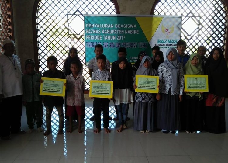 Investasi SDM Unggul di Papua Tengah, Baznas Nabire Berikan Beasiswa Pendidikan