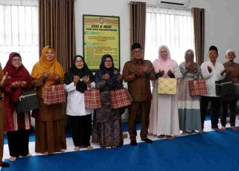 Walikota Lis Lepas 8 Calon Jemaah Haji PGRI Tanjungpinang
