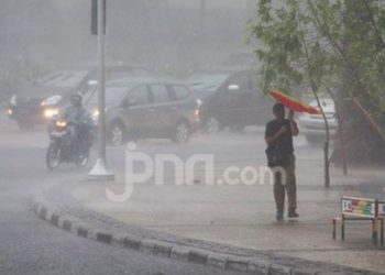 Prakiraan Cuaca Hari Ini: Hujan Lebat Mengancam Beberapa Wilayah RI