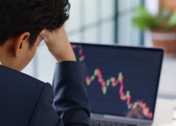 Australian Stocks Tumble: 4DMedical, New Hope, Santos, St George Mining Dive