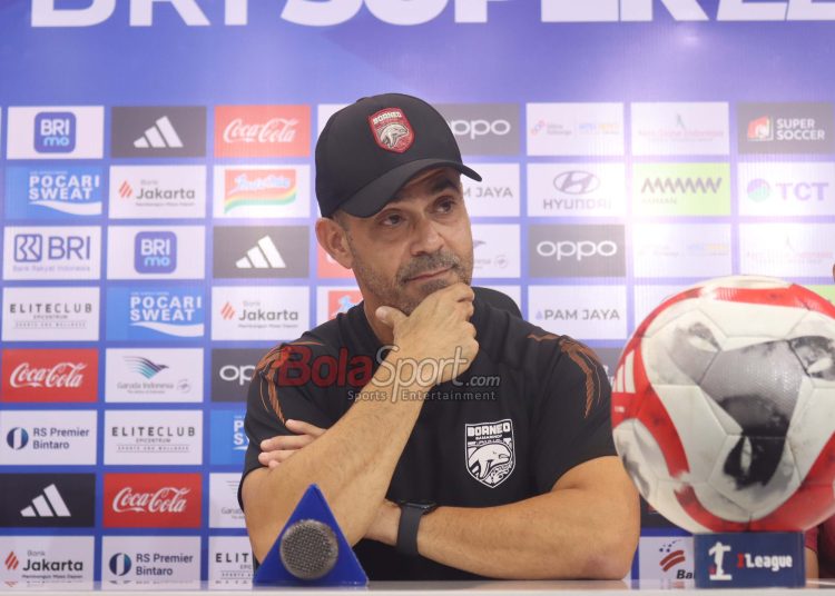 Tekanan Mengalir ke Persib, Pelatih Borneo FC Berbicara Soal Kesamaan Poin Maung Bandung