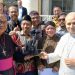 Patung Santo Yusuf Arimatea Buatan Indonesia Sambut Paskah Paus Leo XIV