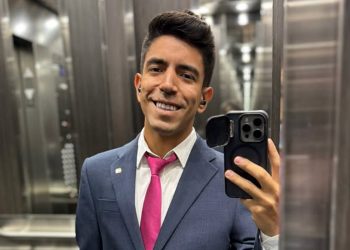 Gay Canadian Adult Star Banned From US Over Past