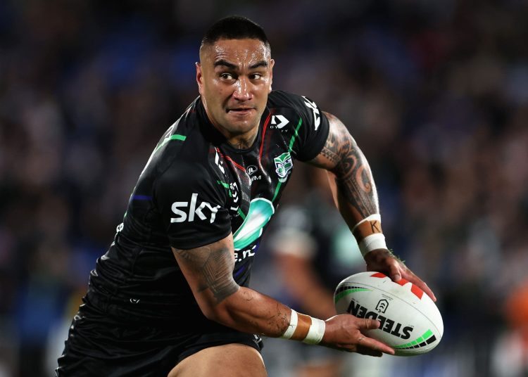 Knights secure Warriors’ key forward