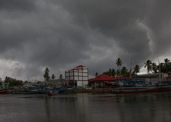 BMKG: Hujan Lebat dan Angin Kencang Ancam Sumut hingga 20 April 2026