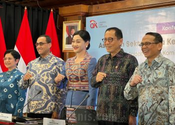 Menjelang Demutualisasi BEI, OJK Tekankan Profesionalisme dan Transparansi
