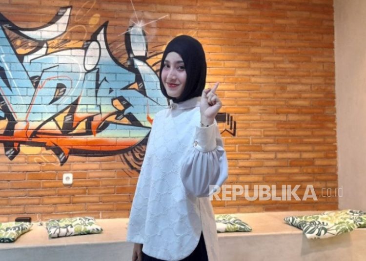 Cahaya di Jalan Mandiri: Kisah Saripah Nabilah Mencapai Mimpi