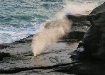 Tujuh Pantai Indah Pacitan, Raja Ampat Jawa hingga Seruling Samudera