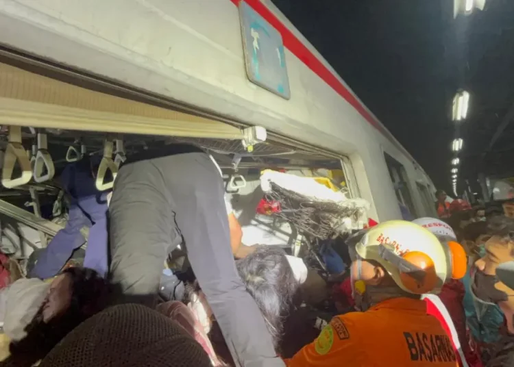KNKT sudah turunkan tim untuk investigasi kecelakaan KA Argo Bromo dan KRL di Stasiun Bekasi Timur