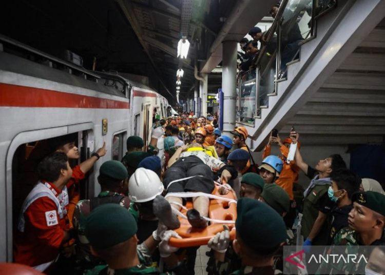 Data terbaru jumlah korban tewas akibat kecelakaan kereta di Bekasi
