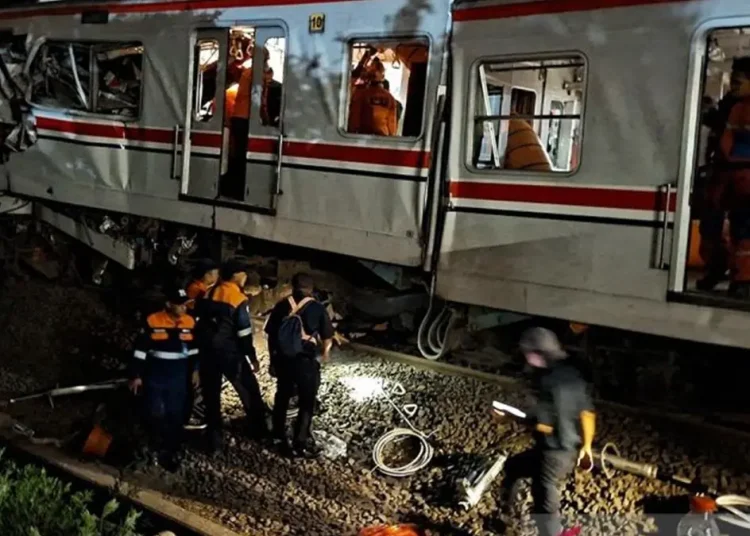 KNKT turunkan 3 investigator, penyebab tabrakan kereta di Bekasi mulai diusut