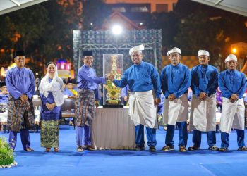Ribuan Warga Batam Padati Dataran Engku Putri untuk Menghadiri Pembukaan MTQH XXXIV