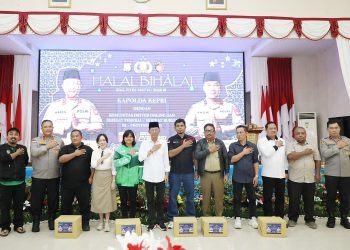 Amsakar –Li Claudia Hadiri Halalbihalal Polda Kepri, Ajak Driver Online dan Buruh Jaga Stabilitas Batam
