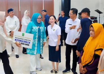 Ini Macam! Pemko Batam Naikkan Bansos Lansia Jadi Rp400 Ribu dan Insentif Kader Posyandu Rp500 Ribu