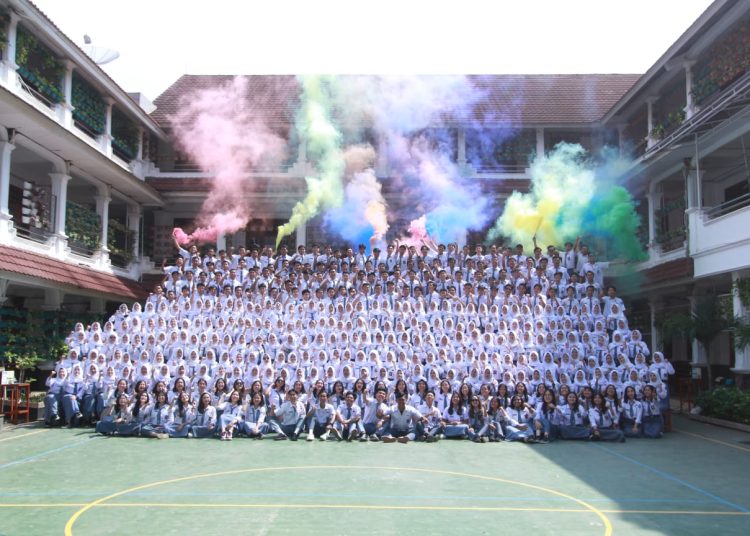 Sekolah Angkat Bicara Usai Siswa SMA 1 Purwakarta Ejek Guru