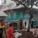 Korsleting Listrik Hancurkan Rumah Panggung di Muratara, Pemilik Selamat