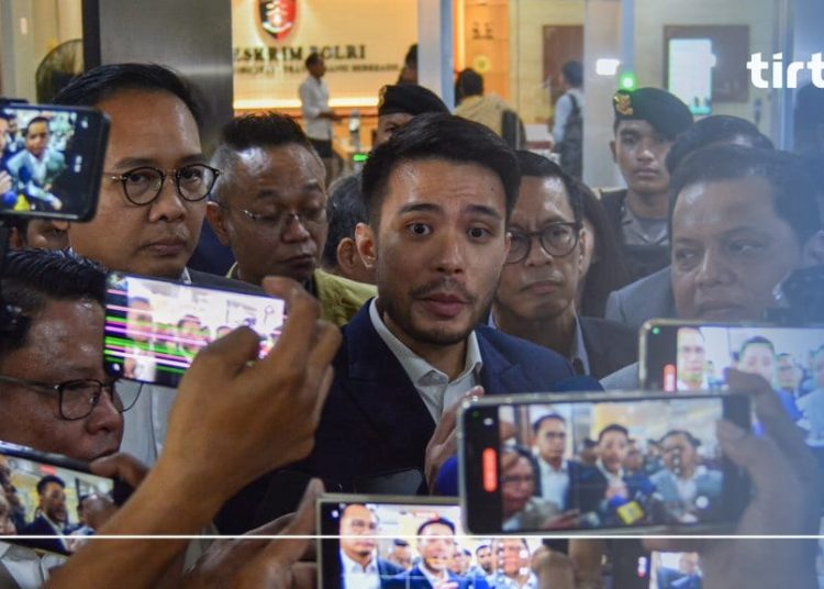 Pengacara Pastikan Jokowi Hadir, Dokumen Pendidikan Dibawa ke Persidangan
