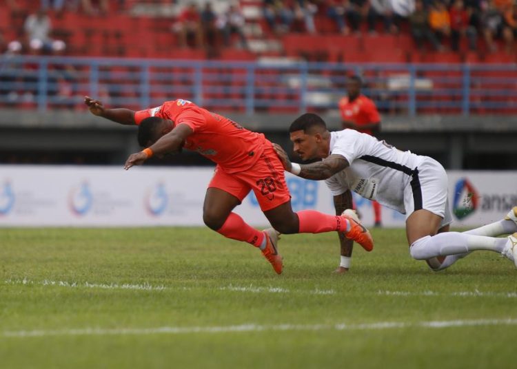 Pemain Persipura Era 90-an Puji Kembalinya Tim ke Liga 1