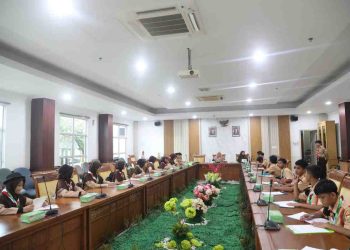 Siswa SMPIT Alam Mutiara Insani Kunjungi DPRD Batam, Kenali Fungsi Legislasi Sejak Dini