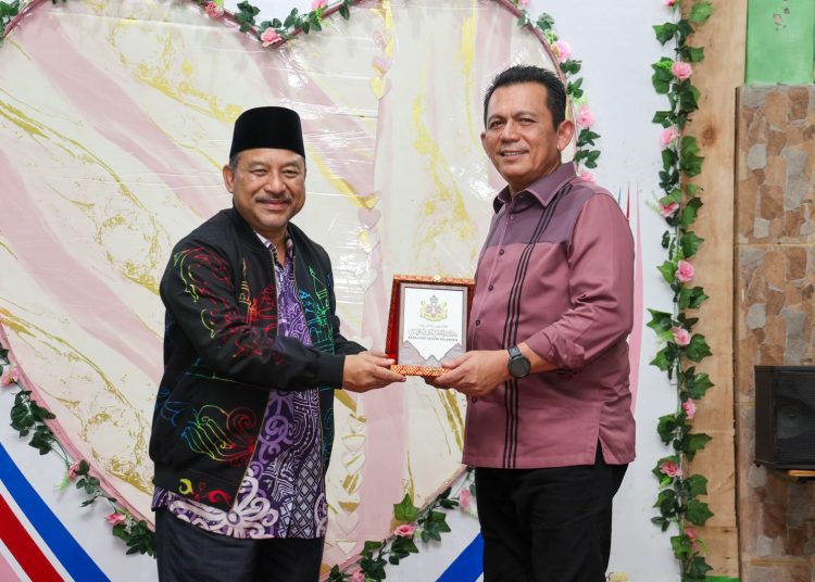 Eratkan Serumpun Melayu, Gubernur Ansar Terima Menteri Besar Kelantan di Pulau Penyengat