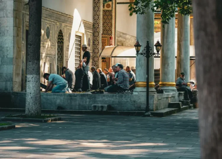 Jadwal Shalat Kuningan Hari Ini, Minggu 24 Mei 2026
