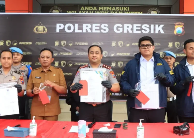 Pemalsu SK ASN di Gresik Tipu Belasan Korban, Raup Rp 1,5 Miliar