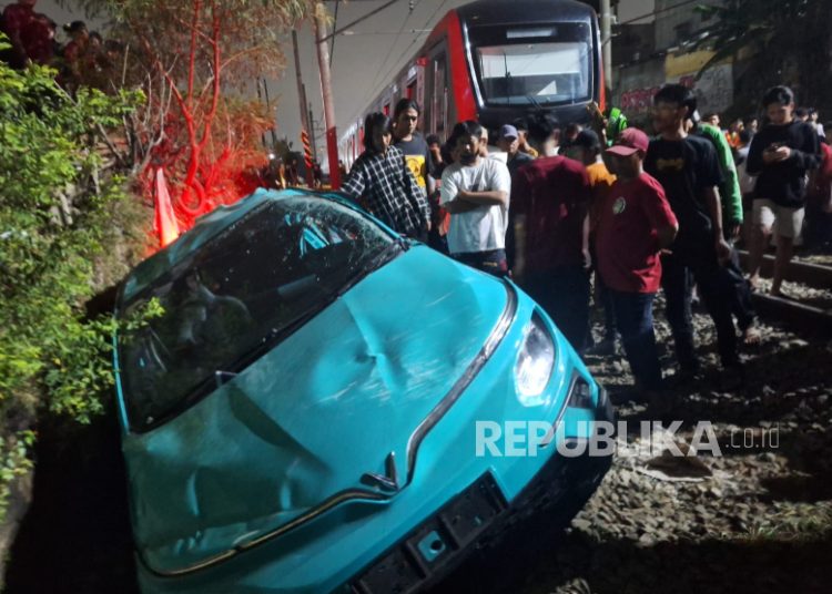 Taksi Green SM Diduga Terlibat dalam Kecelakaan Kereta di Bekasi, Ini Pernyataan Operator