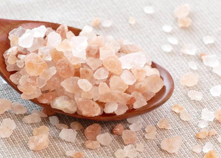 Mengapa Garam Himalaya Berwarna Merah Muda? Ini Penjelasan Ilmiahnya