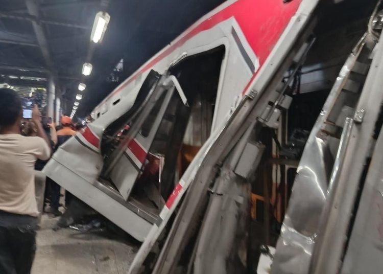 Kronologi Tabrakan Maut KA Argo Bromo dengan KRL dari Belakang