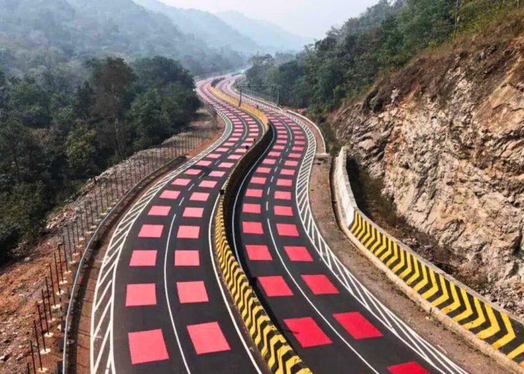India uji jalan ajaib, mobil melambat tanpa polisi