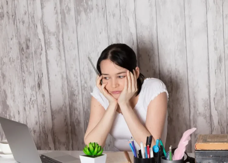 4 Kebiasaan yang Merusak Fokus dan Menghancurkan Produktivitasmu