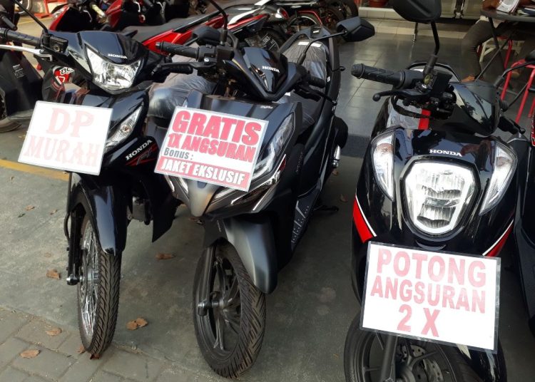 Cicilan motor kredit yang terlambat, berapa hari sebelum diambil leasing?