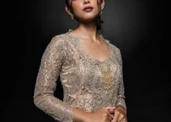 Cara merawat dan menyimpan kebaya dengan baik
