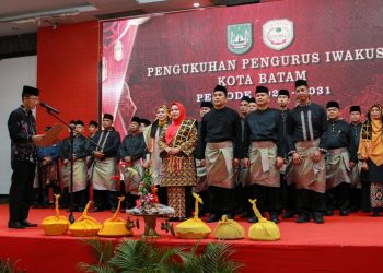 Erlita Amsakar Kembali Pimpin IWAKUSI Batam Periode 2026-2031
