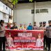 Polwan Polresta Barelang Bagikan Bingkisan ke Warga Tanjung Uma Lewat Program Minggu Kasih
