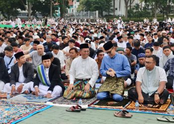 Ribuan Umat Muslim Padati Dataran Engku Putri Batam untuk Salat Iduladha 1447 H