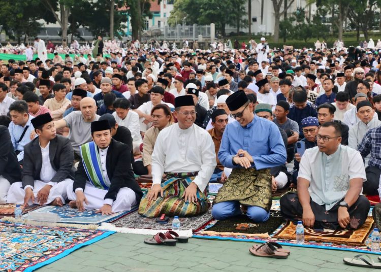 Ribuan Umat Muslim Padati Dataran Engku Putri Batam untuk Salat Iduladha 1447 H