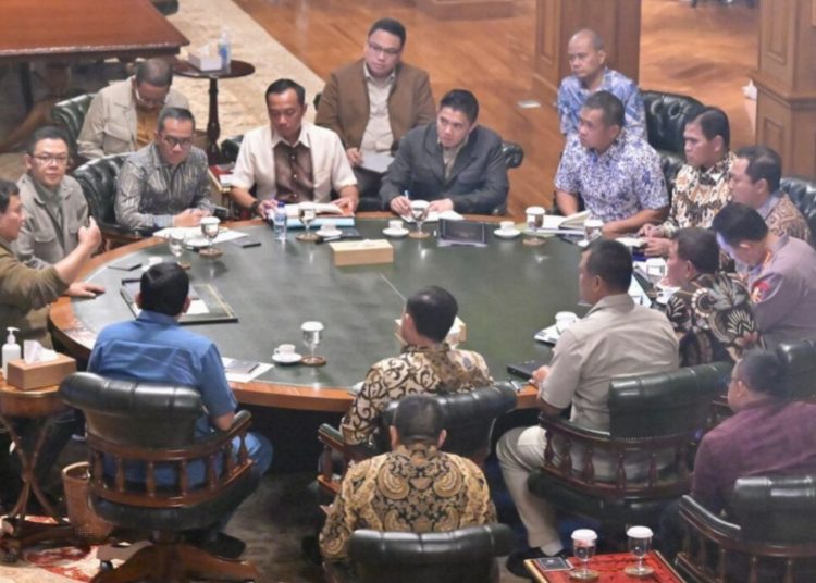Presiden Prabowo Gelar Ratas di Hambalang, Bahas Isu Strategis Nasional