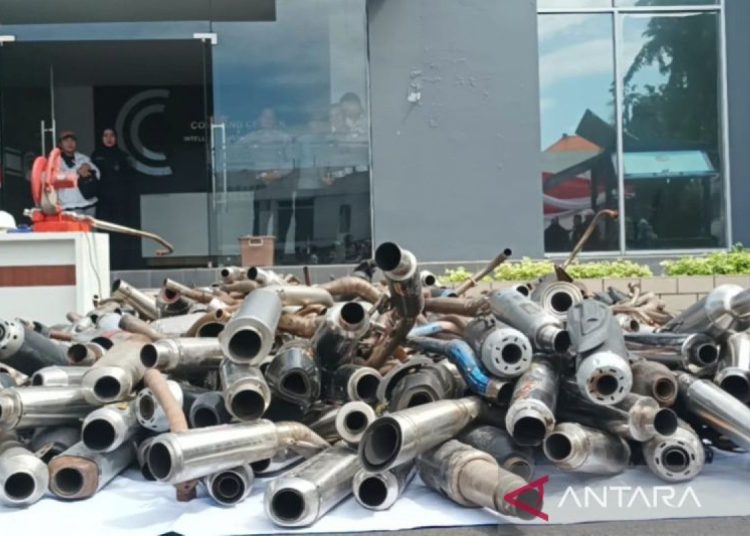 Puluhan Pengendara Knalpot Brong Ditindak Polisi di Purwokerto