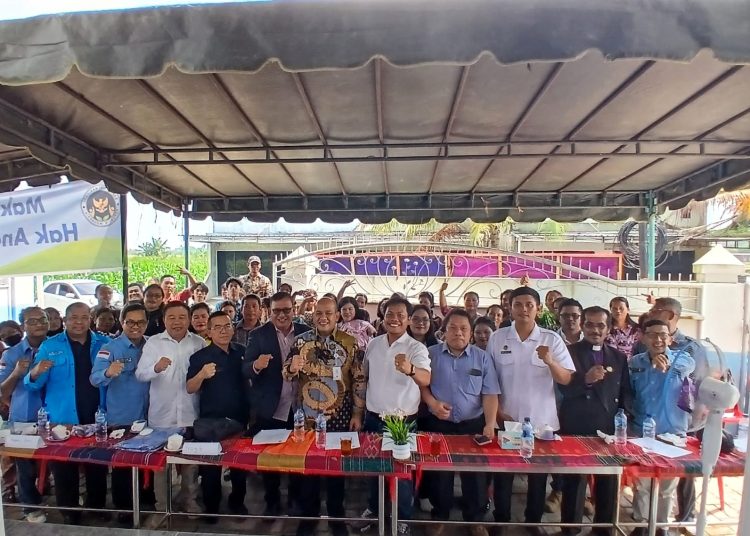 Kunjungi SPPG Oyehe Nabire, Yan Mandenas: Prioritaskan Pangan Lokal