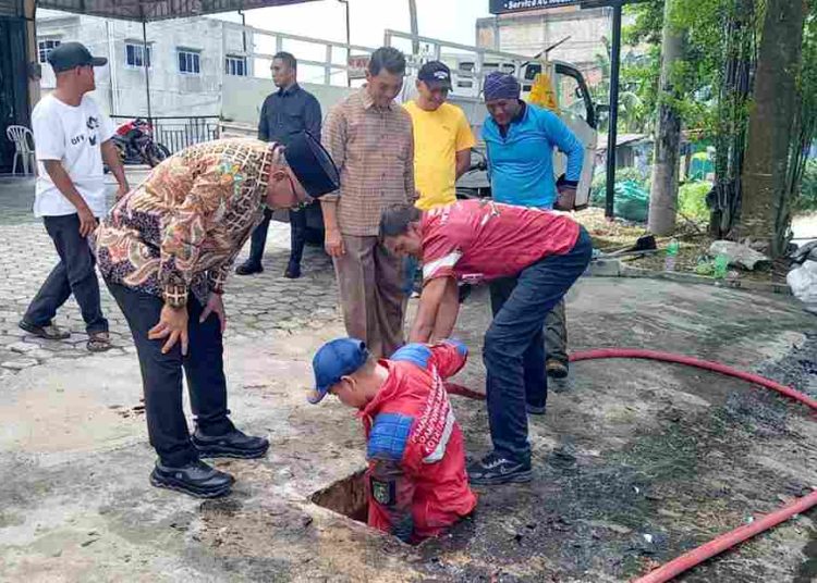 Sumbat Saluran Air, Wali Kota Tanjungpinang Beri Waktu 4 Hari ke Pemilik Kabel Optik untuk Benahi Utilitas