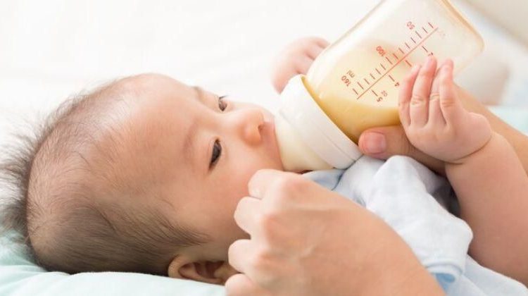 Botol PP vs. PPSU: Mana Terbaik untuk Si Kecil?