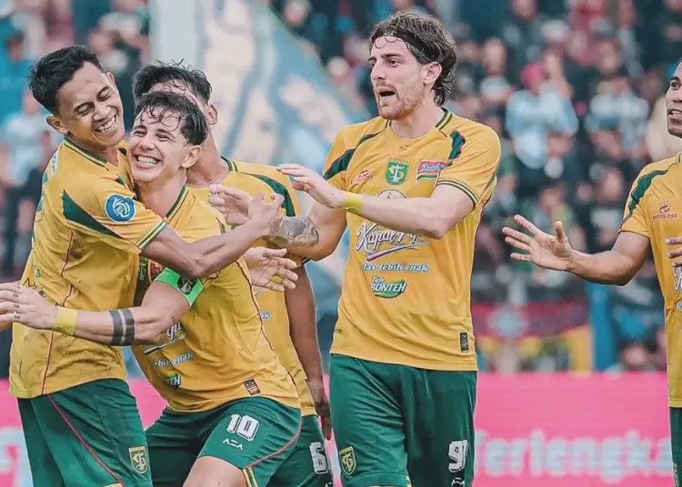 Perpisahan Kapten Persebaya: Tangis Bruno, Jacksen, Rendi Lepas Sang Nakhoda