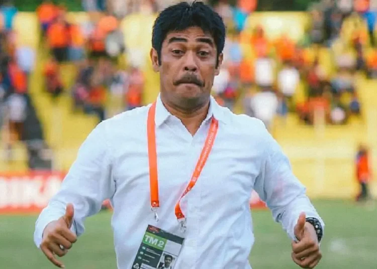 Nil Maizar Kembali Pimpin Semen Padang ke Super League 2026/2027