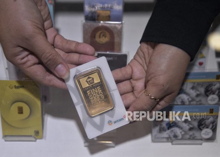 Harga Emas Antam, UBS, dan Galeri 24 Kompak Anjlok Hari Ini