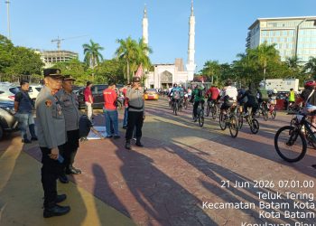 Kawal 300 Pesepakbola Lipat dan Aa Gym, Polresta Barelang Amankan Rute Gowes HUT BFB ke-17