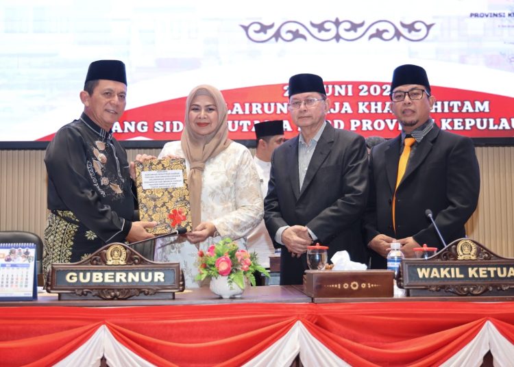 Sampaikan Ranperda LPP APBD 2025, Gubernur Ansar Ungkap Kepri Sukses Pertahankan WTP 16 Kali Beruntun