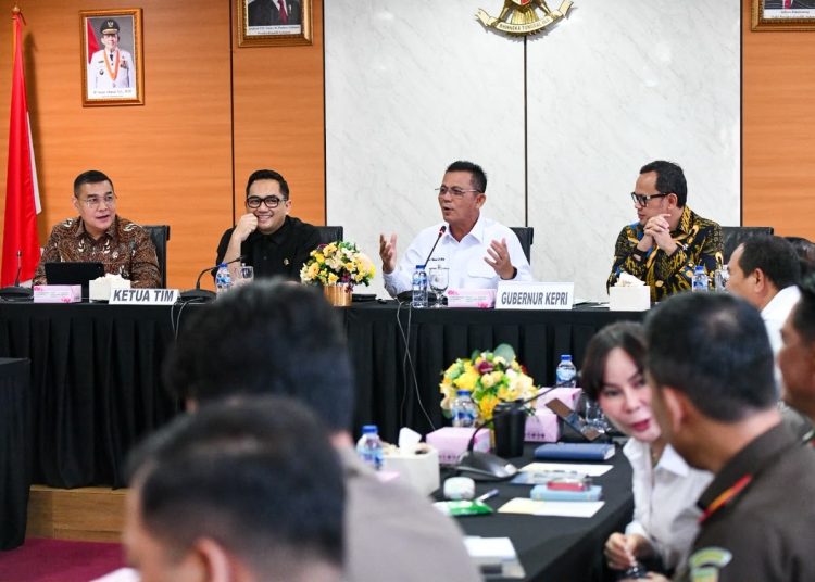 DPR RI Sidak Graha Kepri: Gubernur Ansar Pamer Ekonomi Tumbuh 7,04 Persen dan Sukses Jaring Asta Cita